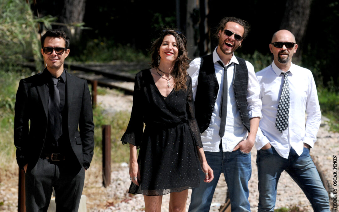 CHRISTA & BAND IDOS